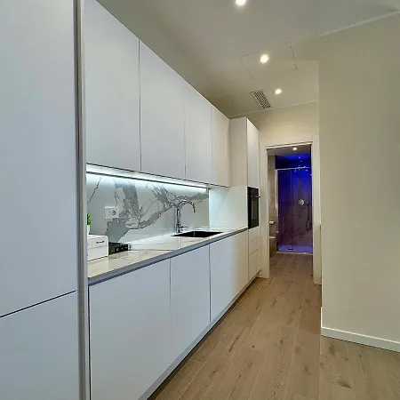 - Smeraldo - ميلان