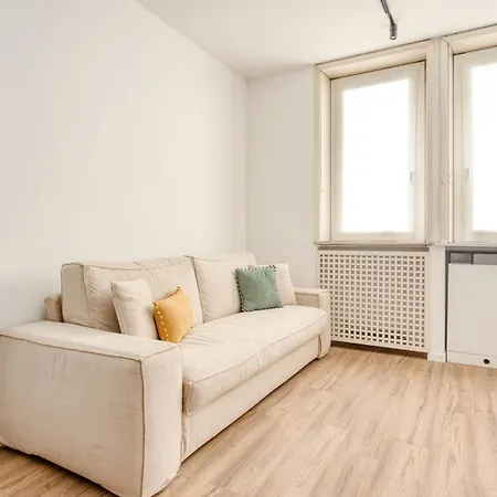 Confort - Nolo * Milán