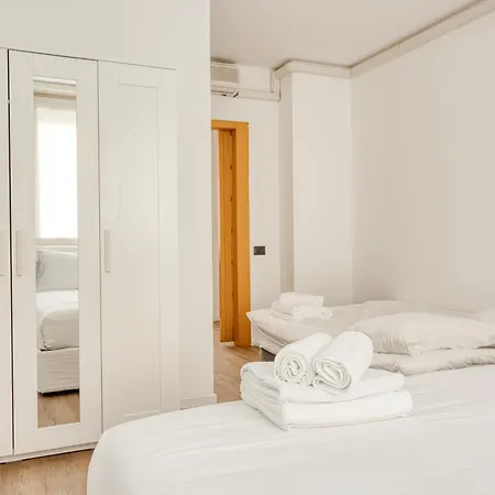 Confort - Nolo Apartamento Milán