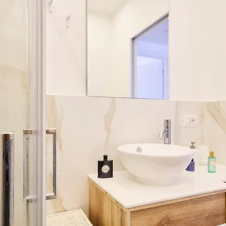 Beautiful In Tricolore - Daniele Apartment