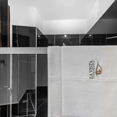 Vitruvio Palace - La Vista Milan