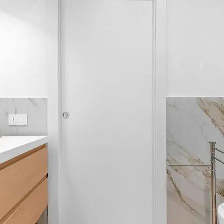 Vitruvio Palace - La Vista Apartment Milan