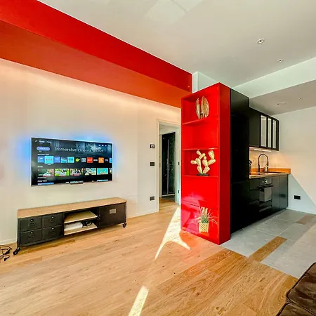 Ausonio Urban - 3 Min Dal Naviglio Apartmán