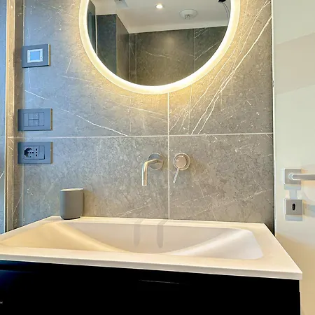 Ausonio Urban - 3 Min Dal Naviglio Apartmán