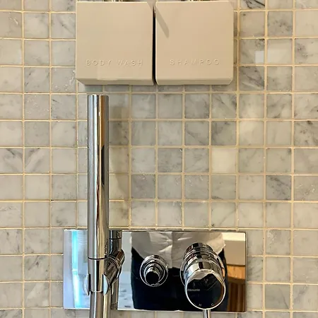 Morozzo1939 - An Authentic Milanese Home, Near Duomo アパート ミラノ