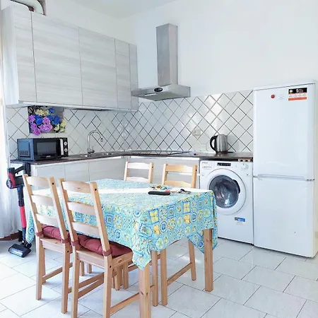 Apartament - Gorla Red Line
