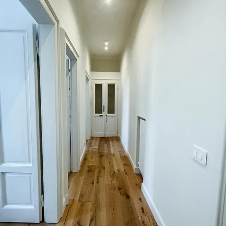 Villoresi - Large Flat Navigli,