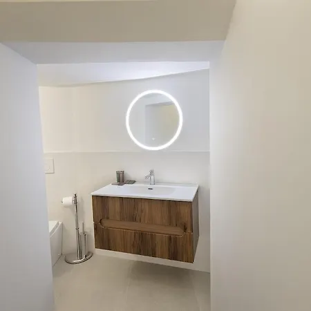 2 Bedrooms De Angeli - 20 Minuti Dal Salone Del Mobile Lejlighed Milano