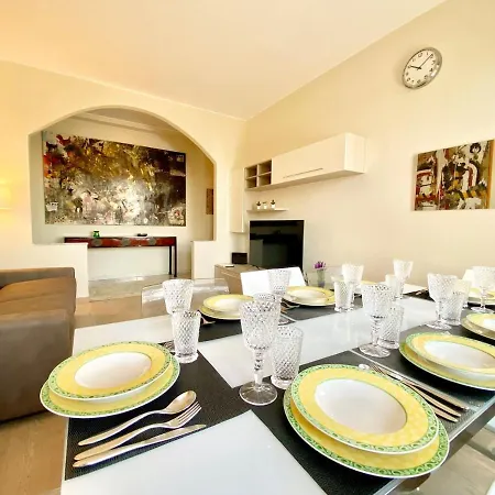 아파트 1 Min Castle - 7 Min Cathedral On Walk Prestige *