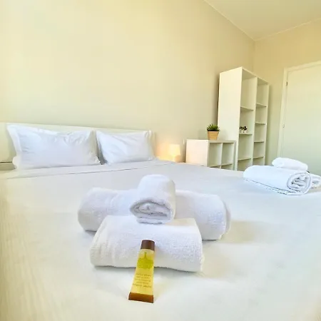 1 Min Castle - 7 Min Cathedral On Walk Prestige