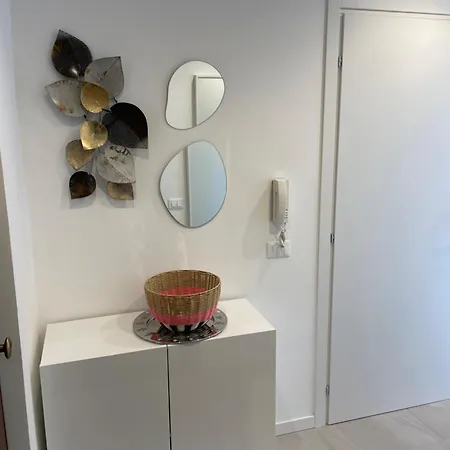 New 2 Bedroom In Navigli With A Great View! Apartmán Milán