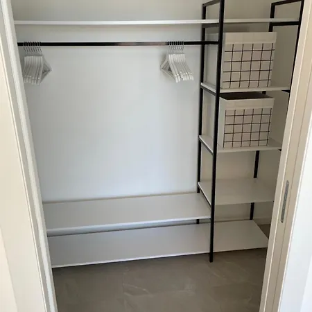 New 2 Bedroom In Navigli With A Great View! Apartmán *