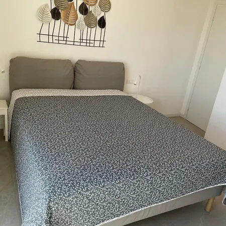 Apartmán New 2 Bedroom In Navigli With A Great View! *