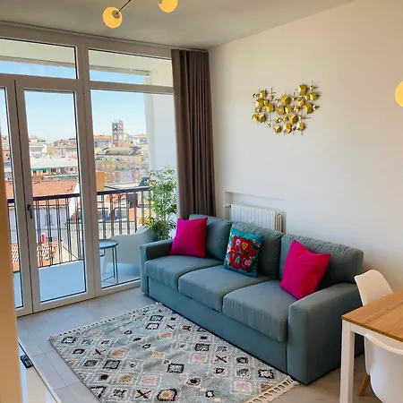 Apartmán New 2 Bedroom In Navigli With A Great View! *