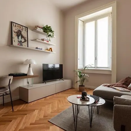 Stile Ed Eleganza Fra Stazione E Posta Venezia * Milano