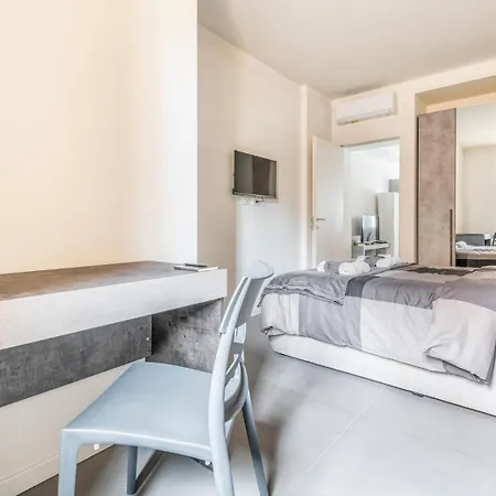 15 Minuti Dal Duomo - Metro A 2 Passi Apartment