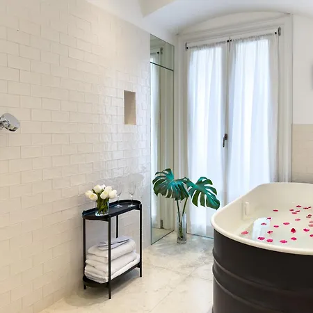 Penzion Guesthost - Brera Exclusive And