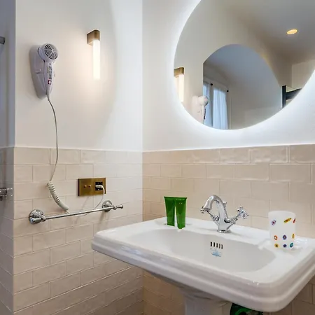 Guesthost - Brera Exclusive And Casa de hóspedes