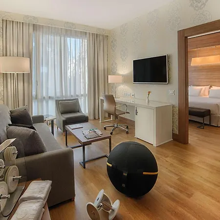 Nh Collection President Hotel