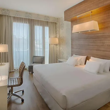 Nh Collection President Hotel