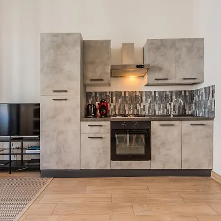 Easytopstay - Moscova Modern *