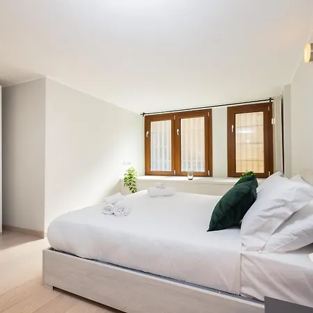 Con Metro Diretta 10 Minuti Duomo