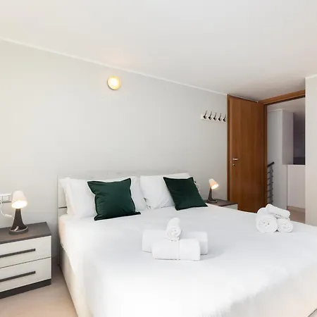 Apartment Con Metro Diretta 10 Minuti Duomo *