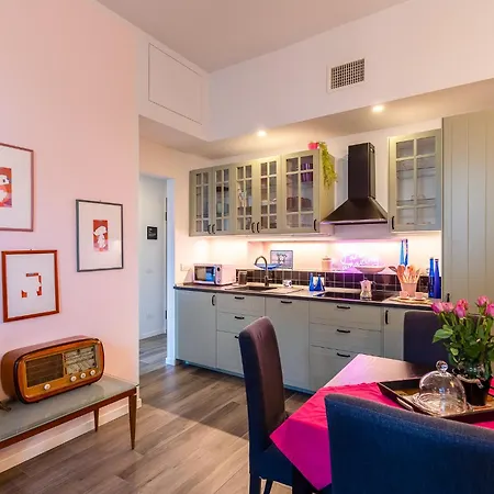 Station 3 Design Apartaments-2 Apts With Parking -1 With Balcony, No Box- Olympic Hub- Town Homes