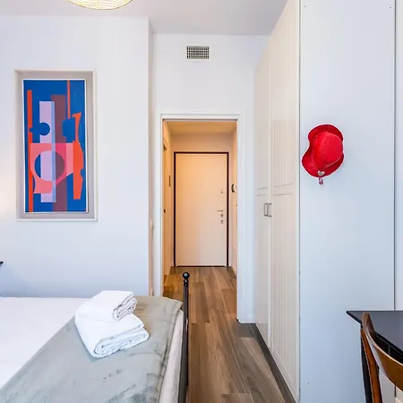 Station 3 Design Apartaments-2 Apts With Parking -1 With Balcony, No Box- Olympic Hub- Town Homes Appartement *