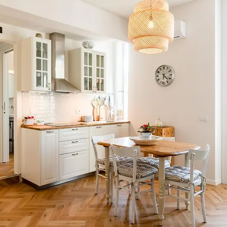 Station 3 Design Apartaments-2 Apts With Parking -1 With Balcony, No Box- Olympic Hub- Town Homes Appartement