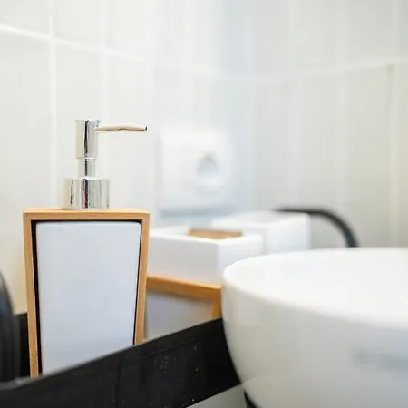 Station 3 Design Apartaments-2 Apts With Parking -1 With Balcony, No Box- Olympic Hub- Town Homes Appartement *