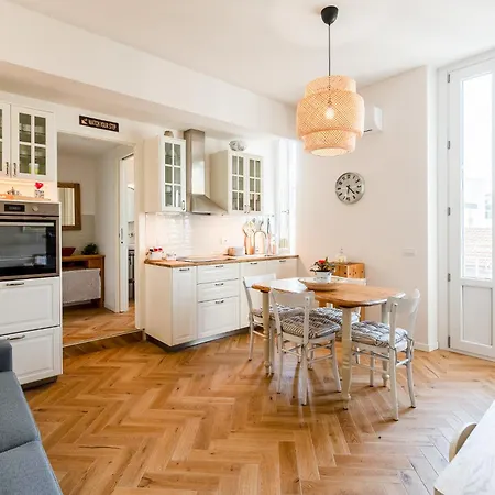 Appartement Station 3 Design Apartaments-2 Apts With Parking -1 With Balcony, No Box- Olympic Hub- Town Homes