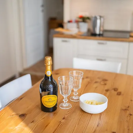 Station 3 Design Apartaments-2 Apts With Parking -1 With Balcony, No Box- Olympic Hub- Town Homes Appartement *