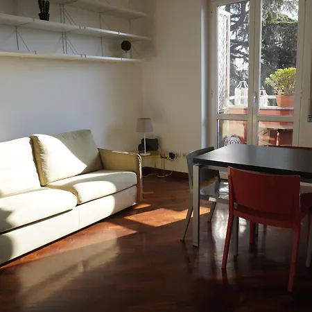 Apartament Tavazzano 10 - At Your Place