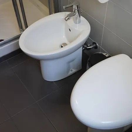 Tavazzano 10 - At Your Place Apartment *