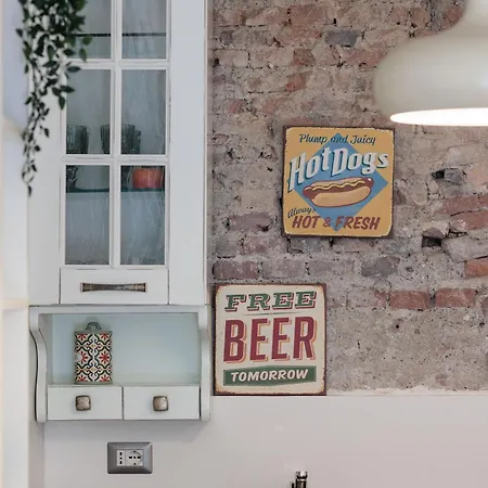 Urban House - Darsena Navigli Center *