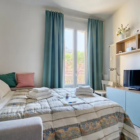 Apartment Beautiful In Tricolore - Daniele *