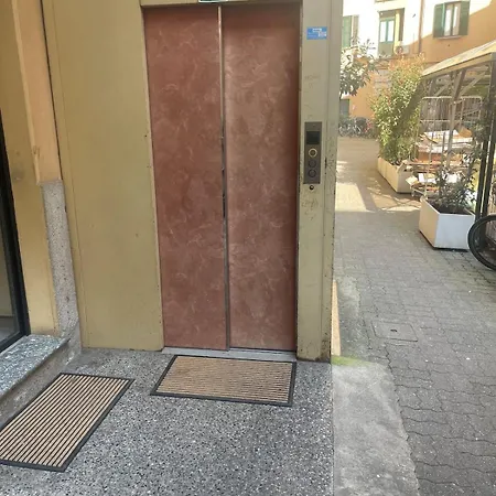 Charming In The Center