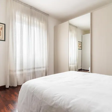Wonderful Three-room Just Few Minutes Away From Mm Tricolore 公寓