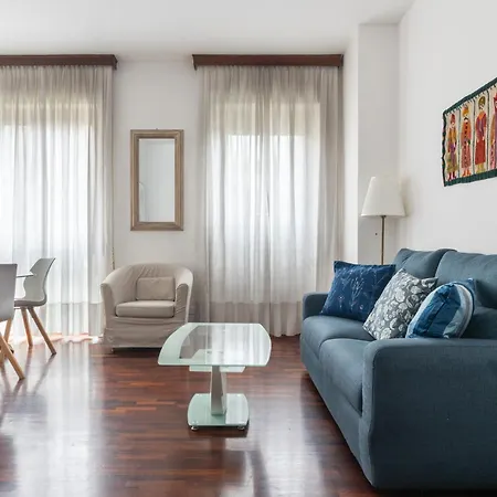 Wonderful Three-room Just Few Minutes Away From Mm Tricolore 米兰