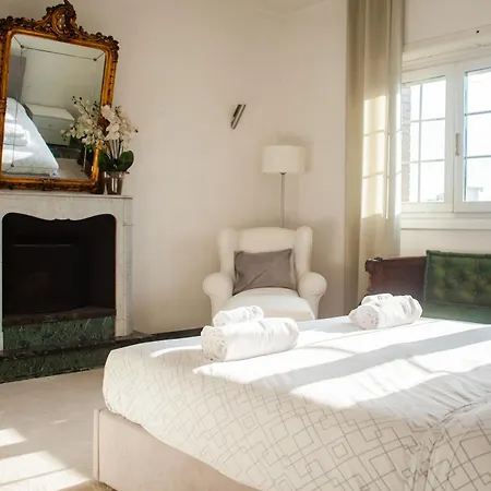 Iconic Luxury Penthouse In The Heart Of Appartamento