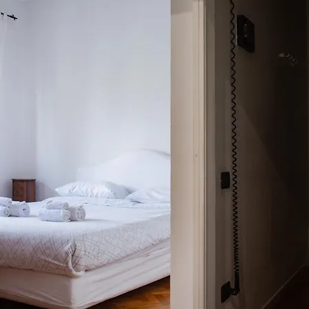 Iconic Luxury Penthouse In The Heart Of *