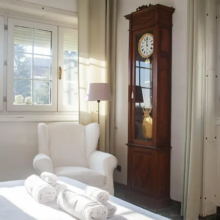 Iconic Luxury Penthouse In The Heart Of *