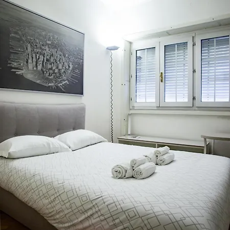 Iconic Luxury Penthouse In The Heart Of