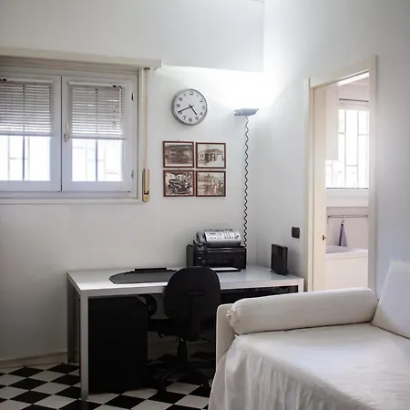 Iconic Luxury Penthouse In The Heart Of Appartamento *