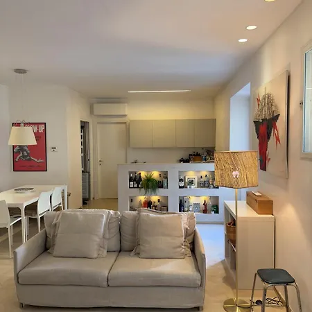 Flavia Flexyrent Ac Apartman Milánó