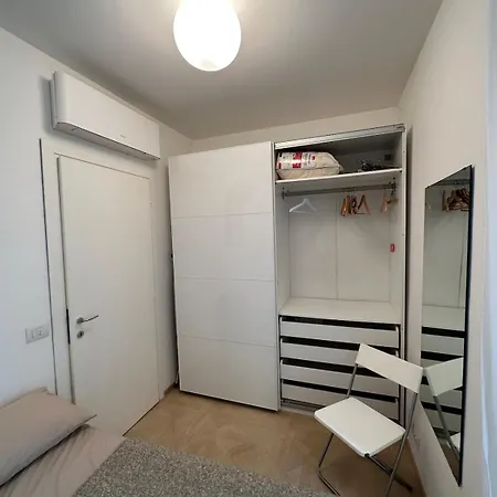 Flavia Flexyrent Ac * Milánó