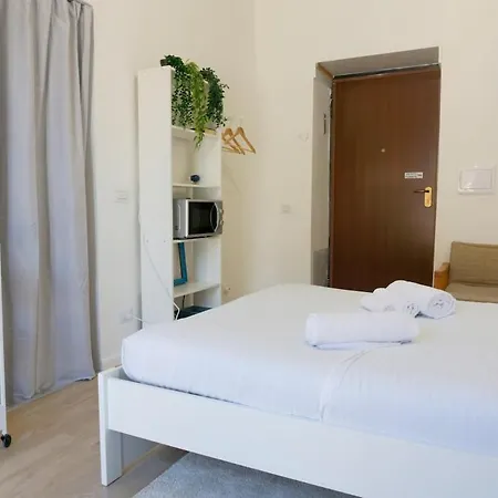 Appartement Metro M1 *