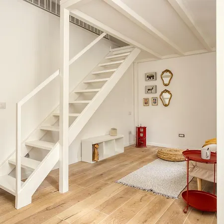 Hostmate - - Loreto Milan