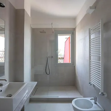Arts At Amedeo D'aosta Appartement *